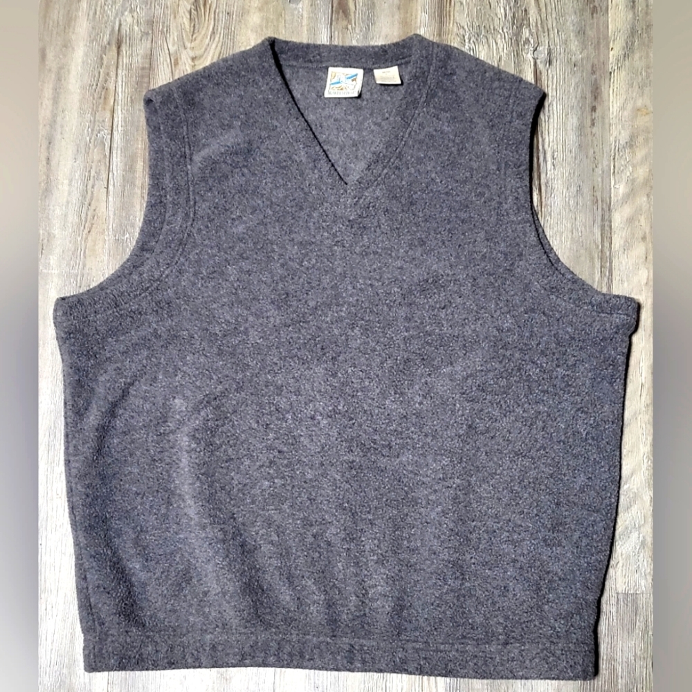 Travel Smith Vest Sweater
